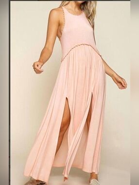 NWOT POL Baby Doll Peach Racerback Knit Maxi Dress With Front Slits Size Small